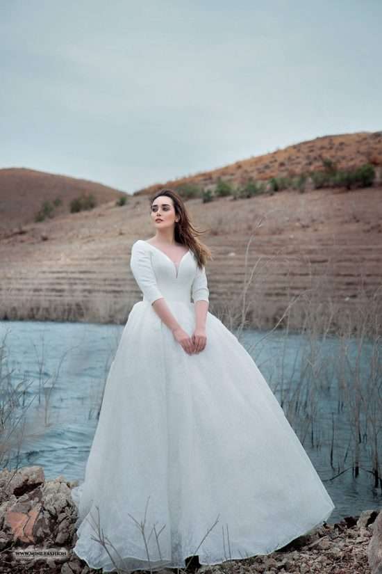 Ball Gown Wedding Dress with Mid-length Arms 30029